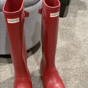 Hunter Boots like brand new.